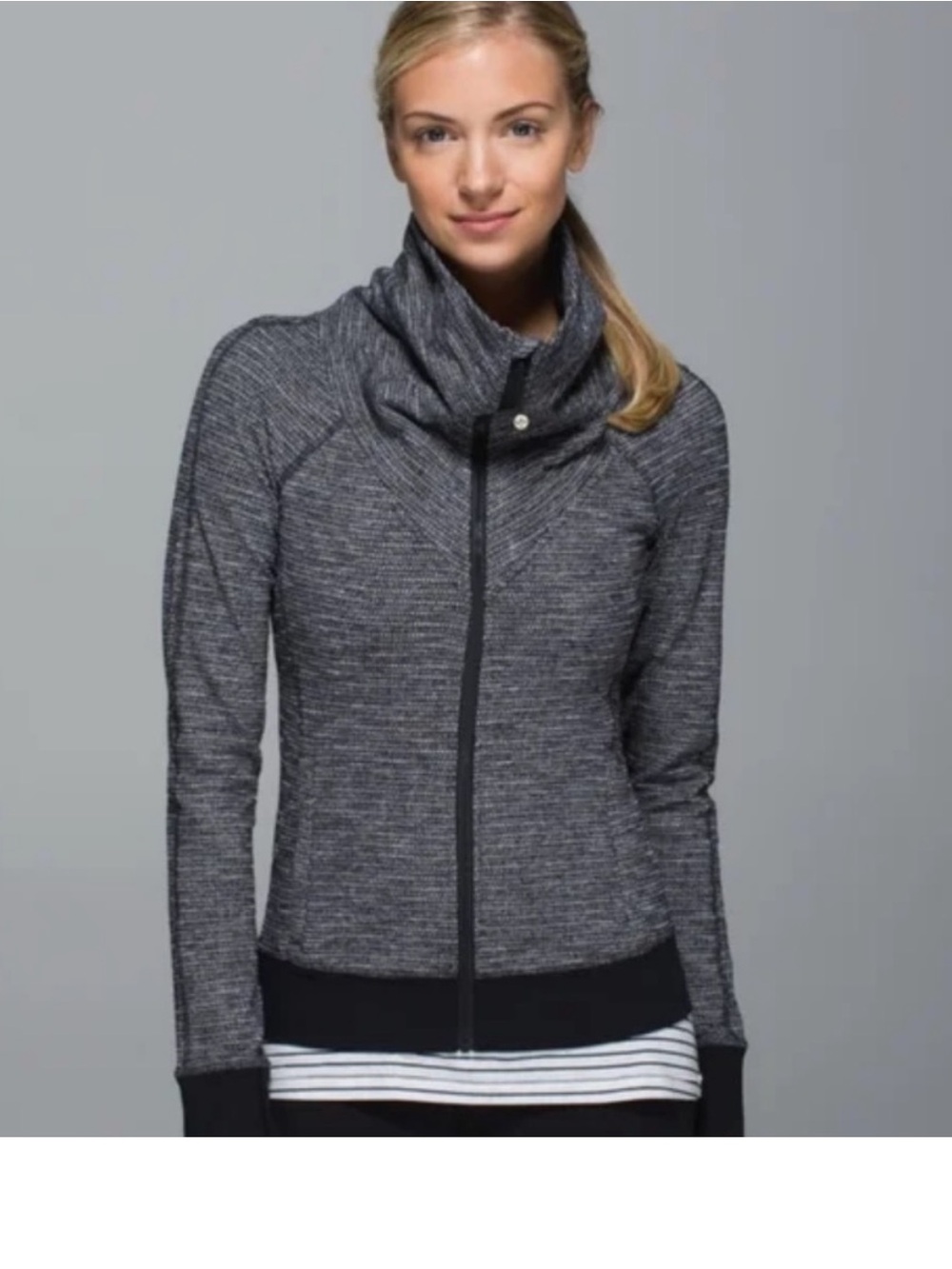 Be present jacket 6 Lululemon Preowned